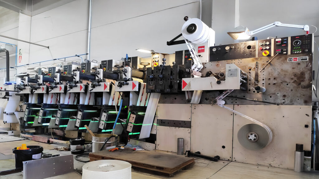 papel autoadhesivo para etiquetas